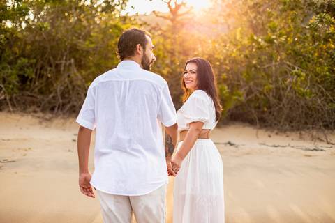 As melhores ideias e inspirações criativas de fotos para ensaio pré wedding na praia vermelha, Ubatuba - SP'