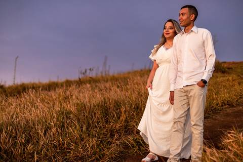 As melhores ideias e inspirações criativas de fotos para ensaio pré wedding no Pico do Olho D'Água - Mairiporã - SP'
