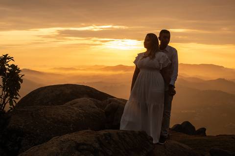 As melhores ideias e inspirações criativas de fotos para ensaio pré wedding no Pico do Olho D'Água - Mairiporã - SP'