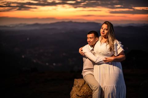 As melhores ideias e inspirações criativas de fotos para ensaio pré wedding no Pico do Olho D'Água - Mairiporã - SP'
