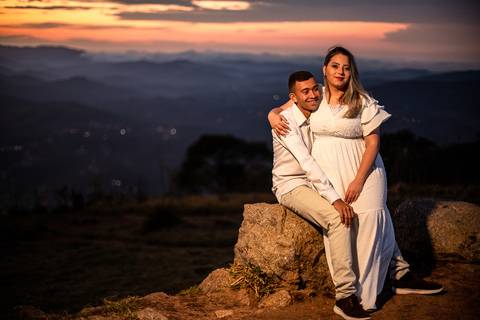 As melhores ideias e inspirações criativas de fotos para ensaio pré wedding no Pico do Olho D'Água - Mairiporã - SP'