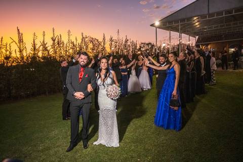 As melhores ideias e inspirações criativas de fotos de casamento no Buffet Floriada - Holambra'