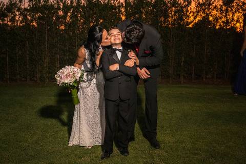 As melhores ideias e inspirações criativas de fotos de casamento no Buffet Floriada - Holambra'