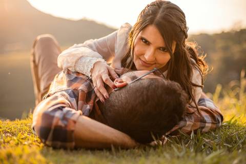 As melhores ideias e inspirações criativas de fotos para ensaio de casamento pré wedding no Mirante do Saboó em São Roque - SP'