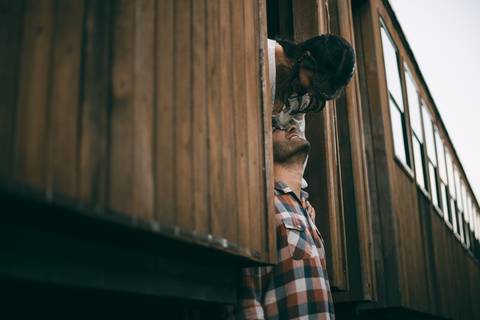 As melhores ideias e inspirações criativas de fotos para ensaio de casamento pré wedding na Maria Fumaça em São Roque - SP'