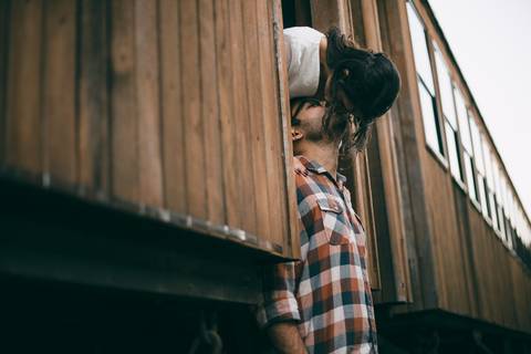 As melhores ideias e inspirações criativas de fotos para ensaio de casamento pré wedding na Maria Fumaça em São Roque - SP'