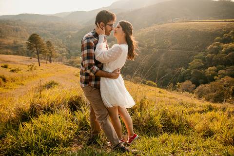 As melhores ideias e inspirações criativas de fotos para ensaio de casamento pré wedding no Mirante do Saboó em São Roque - SP'