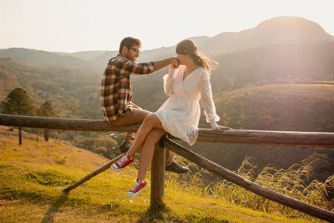 As melhores ideias e inspirações criativas de fotos para ensaio de casamento pré wedding no Mirante do Saboó em São Roque - SP'