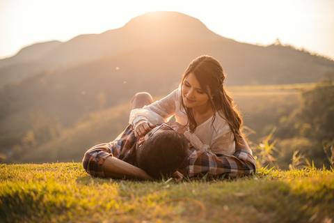 As melhores ideias e inspirações criativas de fotos para ensaio de casamento pré wedding no Mirante do Saboó em São Roque - SP'