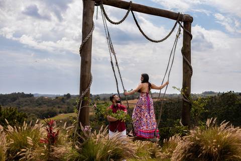 As melhores ideias e inspirações criativas de fotos para ensaio de casamento pré wedding no Sítio das Borboletas, Piedade - SP'