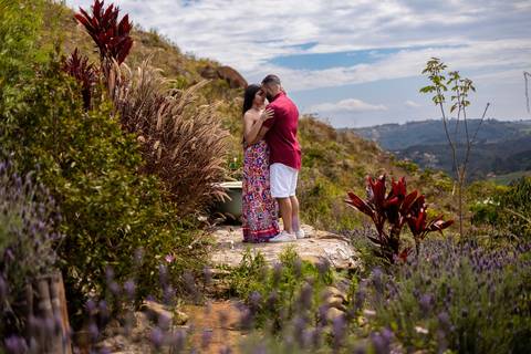 As melhores ideias e inspirações criativas de fotos para ensaio de casamento pré wedding no Sítio das Borboletas, Piedade - SP'