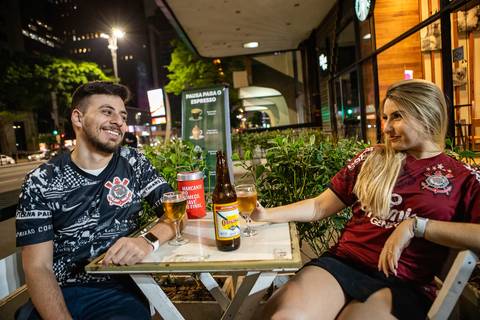As melhores ideias e inspirações criativas de fotos para ensaio de casamento pré wedding na Av. Paulista -  SP'