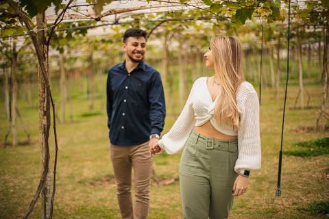 As melhores ideias e inspirações criativas de fotos para ensaio de casamento pré wedding na Vinícola Don Pato na cidade de São Roque -  SP'