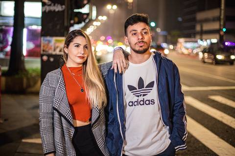 As melhores ideias e inspirações criativas de fotos para ensaio de casamento pré wedding na Av. Paulista -  SP'