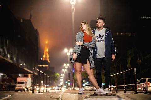 As melhores ideias e inspirações criativas de fotos para ensaio de casamento pré wedding na Av. Paulista -  SP'