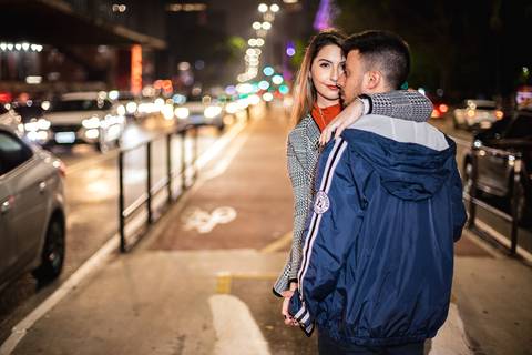 As melhores ideias e inspirações criativas de fotos para ensaio de casamento pré wedding na Av. Paulista -  SP'