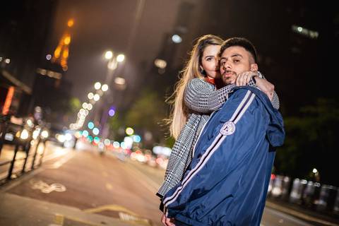 As melhores ideias e inspirações criativas de fotos para ensaio de casamento pré wedding na Av. Paulista -  SP'