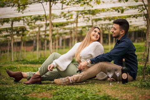 As melhores ideias e inspirações criativas de fotos para ensaio de casamento pré wedding na Vinícola Don Pato na cidade de São Roque -  SP'