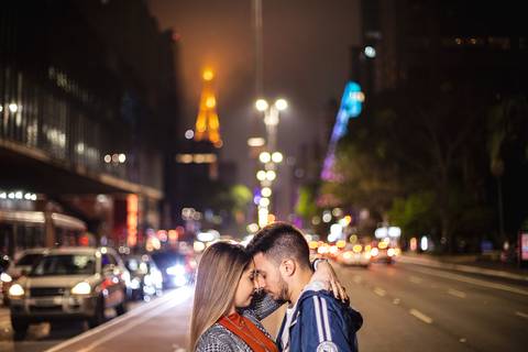 As melhores ideias e inspirações criativas de fotos para ensaio de casamento pré wedding na Av. Paulista -  SP'