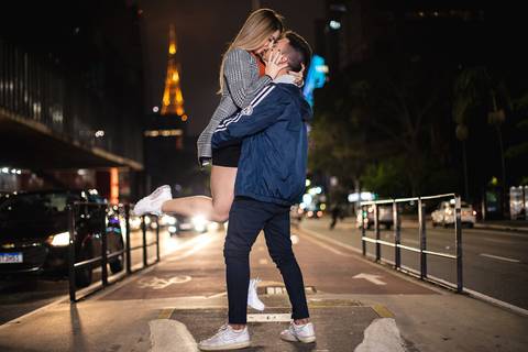 As melhores ideias e inspirações criativas de fotos para ensaio de casamento pré wedding na Av. Paulista -  SP'