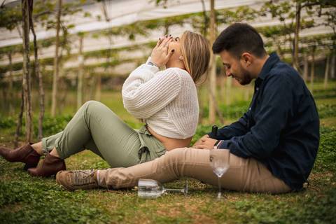 As melhores ideias e inspirações criativas de fotos para ensaio de casamento pré wedding na Vinícola Don Pato na cidade de São Roque -  SP'