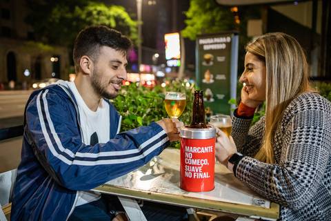 As melhores ideias e inspirações criativas de fotos para ensaio de casamento pré wedding na Av. Paulista -  SP'