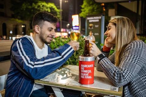 As melhores ideias e inspirações criativas de fotos para ensaio de casamento pré wedding na Av. Paulista -  SP'