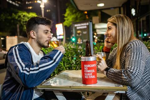 As melhores ideias e inspirações criativas de fotos para ensaio de casamento pré wedding na Av. Paulista -  SP'