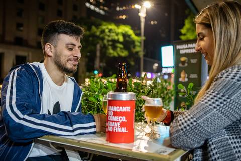 As melhores ideias e inspirações criativas de fotos para ensaio de casamento pré wedding na Av. Paulista -  SP'