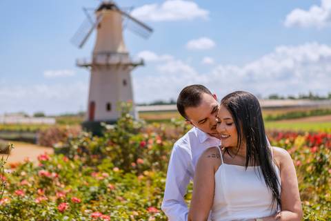 As melhores ideias e inspirações criativas de fotos para ensaio pré wedding em Holambra - SP'