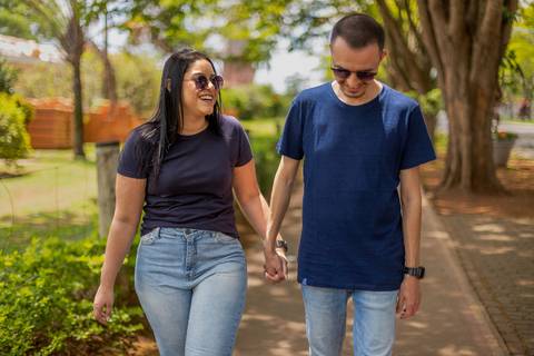 As melhores ideias e inspirações criativas de fotos para ensaio pré wedding em Holambra - SP'