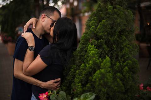 As melhores ideias e inspirações criativas de fotos para ensaio pré wedding em Holambra - SP'