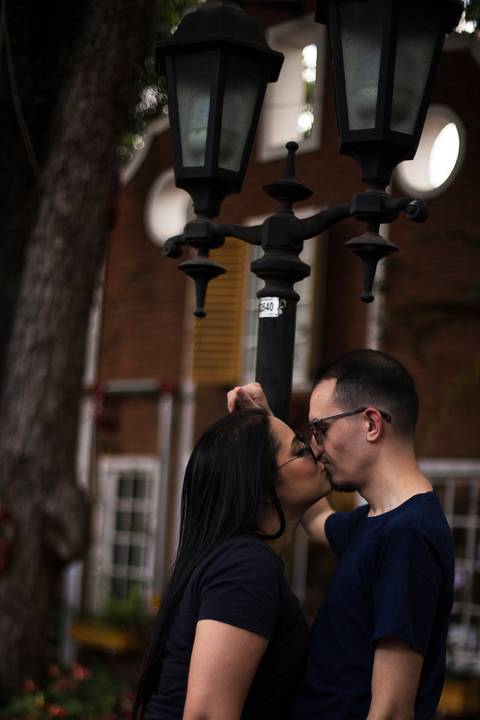 As melhores ideias e inspirações criativas de fotos para ensaio pré wedding em Holambra - SP'