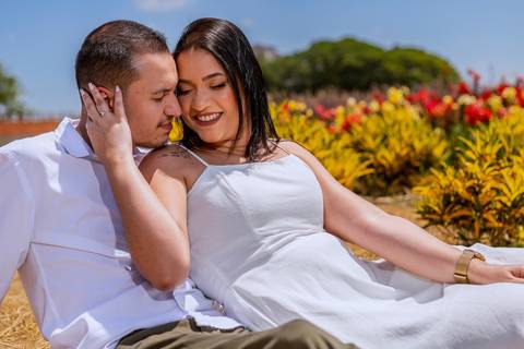 As melhores ideias e inspirações criativas de fotos para ensaio pré wedding em Holambra - SP'