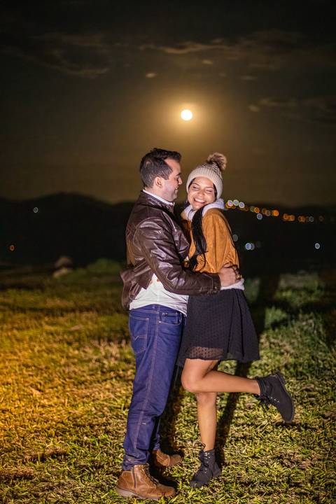 As melhores ideias e inspirações criativas de fotos para ensaio pré wedding no Morro do Capuava - SP'