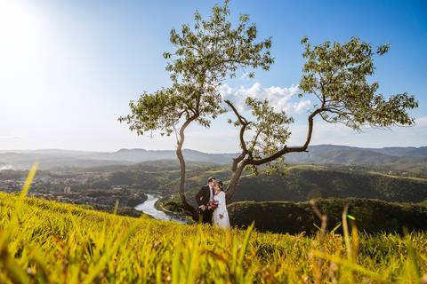 As melhores ideias e inspirações criativas de fotos para ensaio pré wedding no Morro do Capuava - SP'