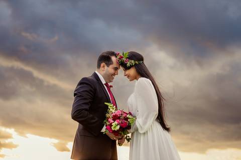 As melhores ideias e inspirações criativas de fotos para ensaio pré wedding no Morro do Capuava - SP'