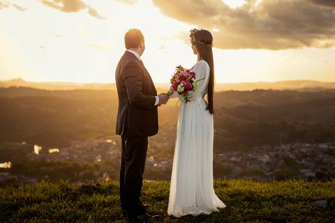 As melhores ideias e inspirações criativas de fotos para ensaio pré wedding no Morro do Capuava - SP'