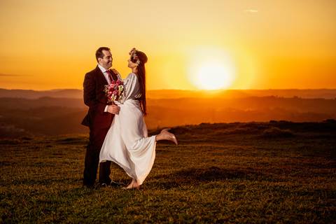 As melhores ideias e inspirações criativas de fotos para ensaio pré wedding no Morro do Capuava - SP'
