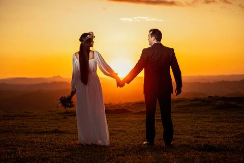 As melhores ideias e inspirações criativas de fotos para ensaio pré wedding no Morro do Capuava - SP'