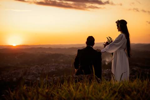 As melhores ideias e inspirações criativas de fotos para ensaio pré wedding no Morro do Capuava - SP'