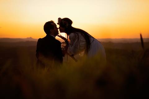 As melhores ideias e inspirações criativas de fotos para ensaio pré wedding no Morro do Capuava - SP'