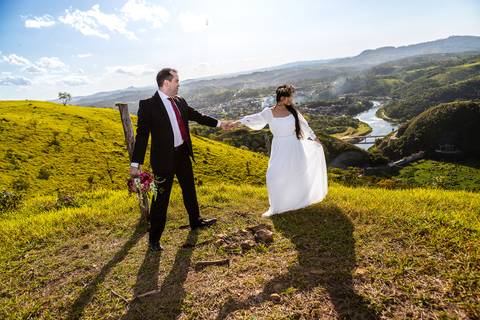 As melhores ideias e inspirações criativas de fotos para ensaio pré wedding no Morro do Capuava - SP'