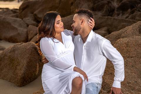 As melhores ideias e inspirações criativas de fotos para ensaio pré wedding na Praia do Tombo - Mirante de Vidro - Guarujá'