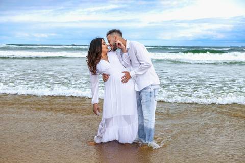 As melhores ideias e inspirações criativas de fotos para ensaio pré wedding na Praia do Tombo - Mirante de Vidro - Guarujá'