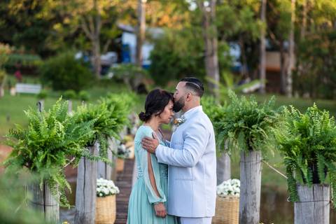 As melhores ideias e inspirações criativas de fotos de casamento cerimônia no Decker em Pirajú - SP'