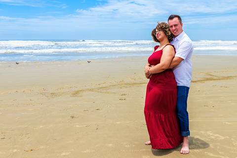 As melhores ideias e inspirações criativas de fotos para ensaio pré wedding na Praia dos Sonhos, Mulheres de Areia e Cama de Anchieta em Itanhaém - SP'