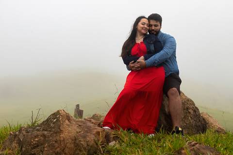 As melhores ideias e inspirações criativas de fotos para ensaio pré wedding no Morro do Capuava - SP'