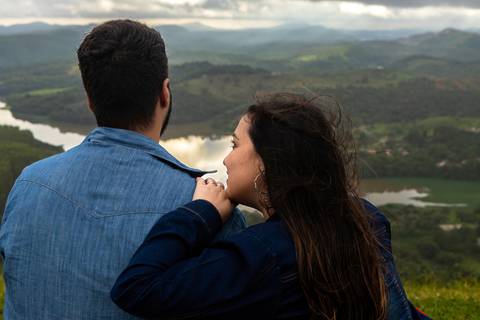 As melhores ideias e inspirações criativas de fotos para ensaio pré wedding no Morro do Capuava - SP'