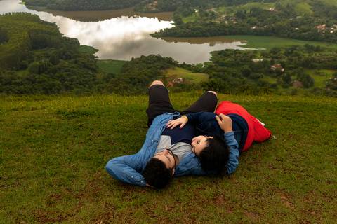 As melhores ideias e inspirações criativas de fotos para ensaio pré wedding no Morro do Capuava - SP'